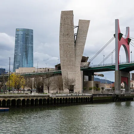 Daire Tristan Vivienda Turistica De Diseno Con Ac Bilbao